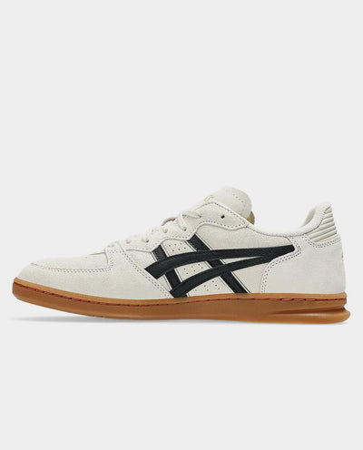 Asics - Skyhand OG Shoe - Oatmeal/Black Shoes ASICS