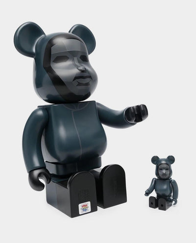 BE@RBRICK - Squid Game Frontman 400% & 100% Set - Black Lifestyle Medicom   