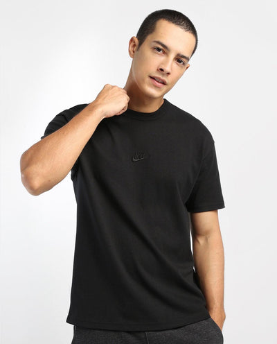 Nike - Premium Essentials T-Shirt - Black T-Shirts Nike