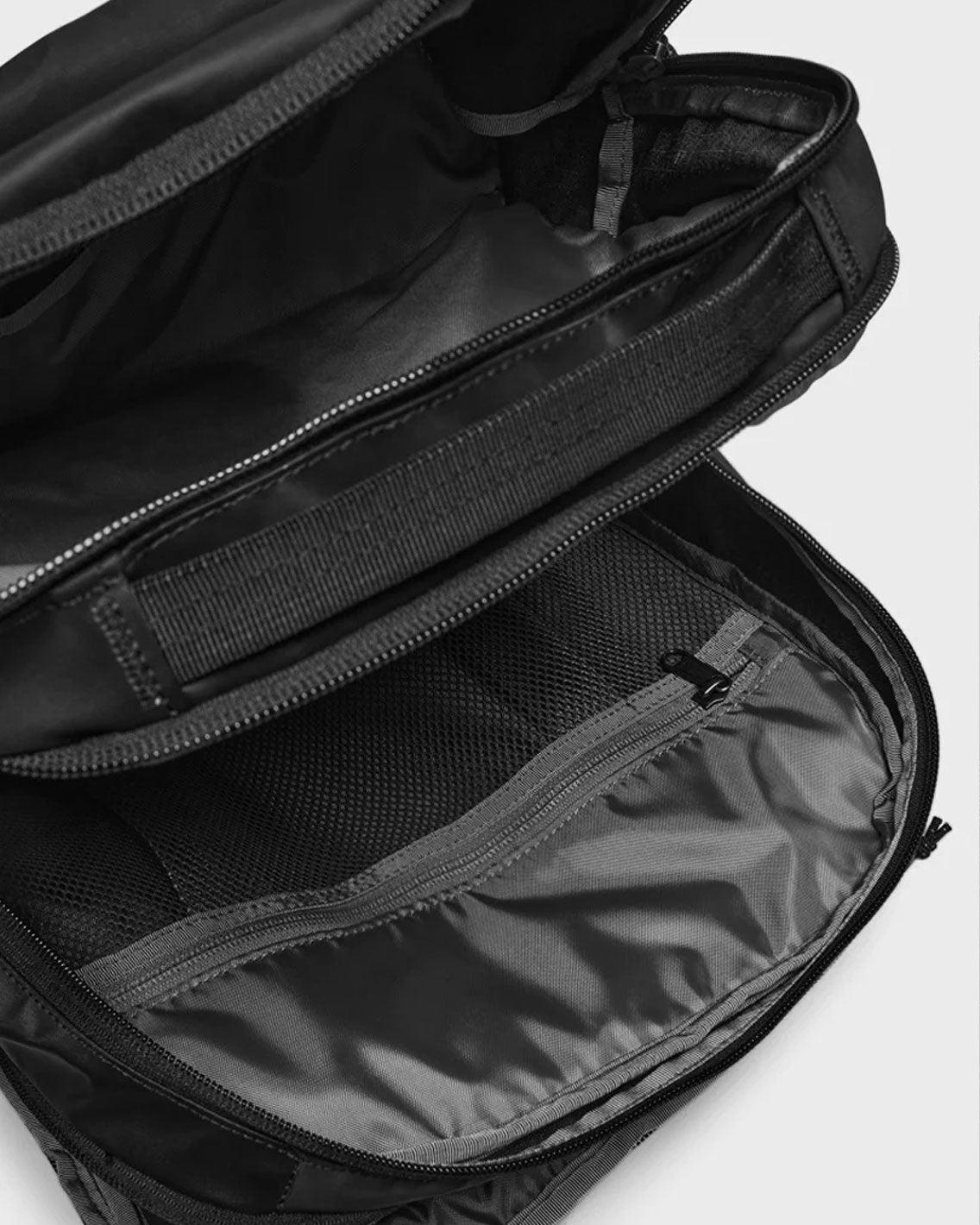 Patagonia - Black Hole Pack 32L - Black Bags Patagonia   