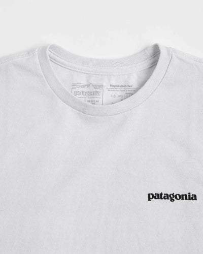 Patagonia - M's P-6 Logo Responsibili Tee - White T-Shirts Patagonia   