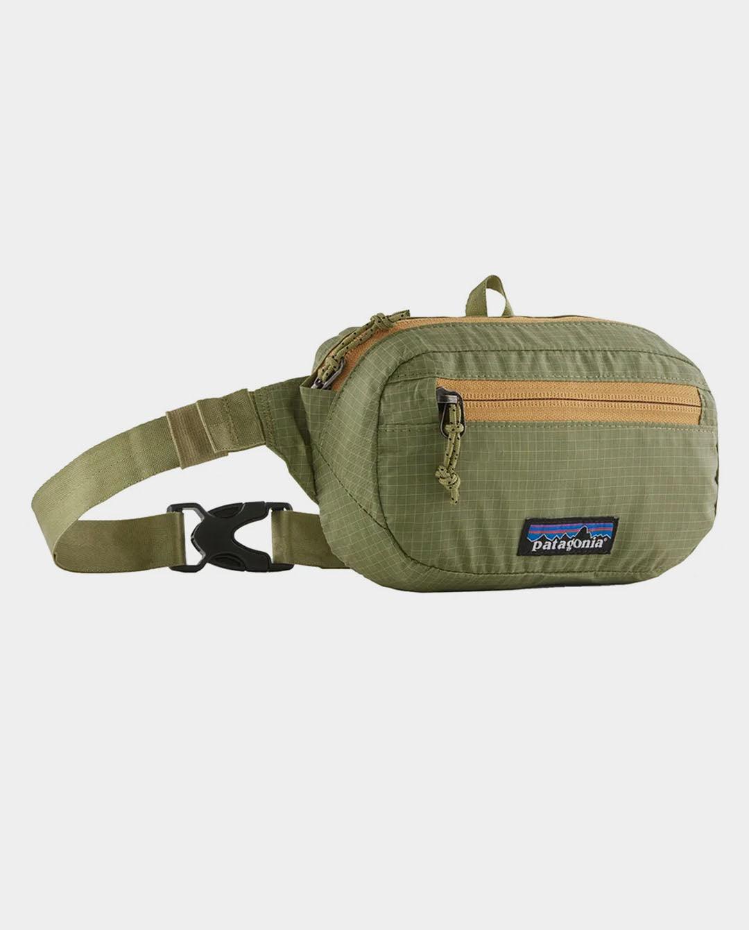 Patagonia - Ultralight Black Hole Mini Hip Pack - Buckhorn Green Bags Patagonia   